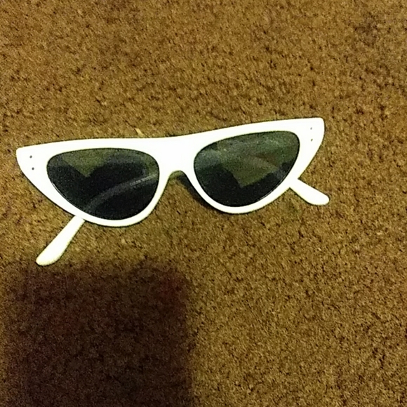 Sunglasses - Picture 1 of 1